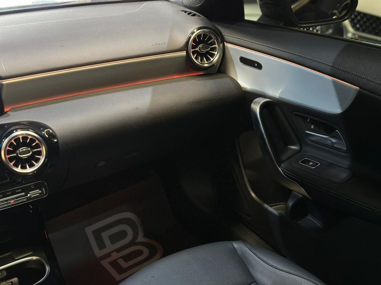 مرسيدس بنز CLA 250 4MATIC