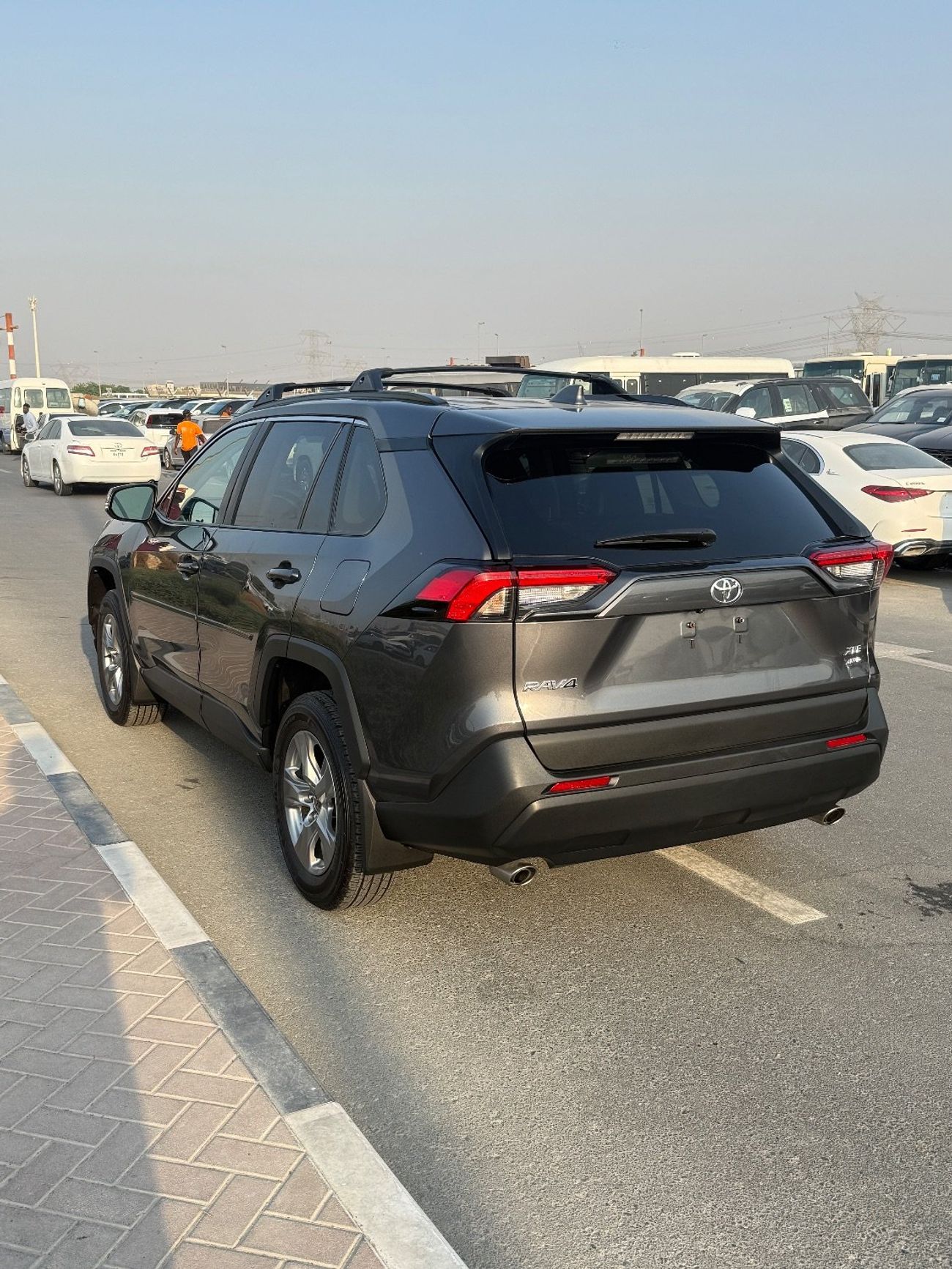 Toyota RAV4 RAV4 Xle  AWD 4x4 Full option