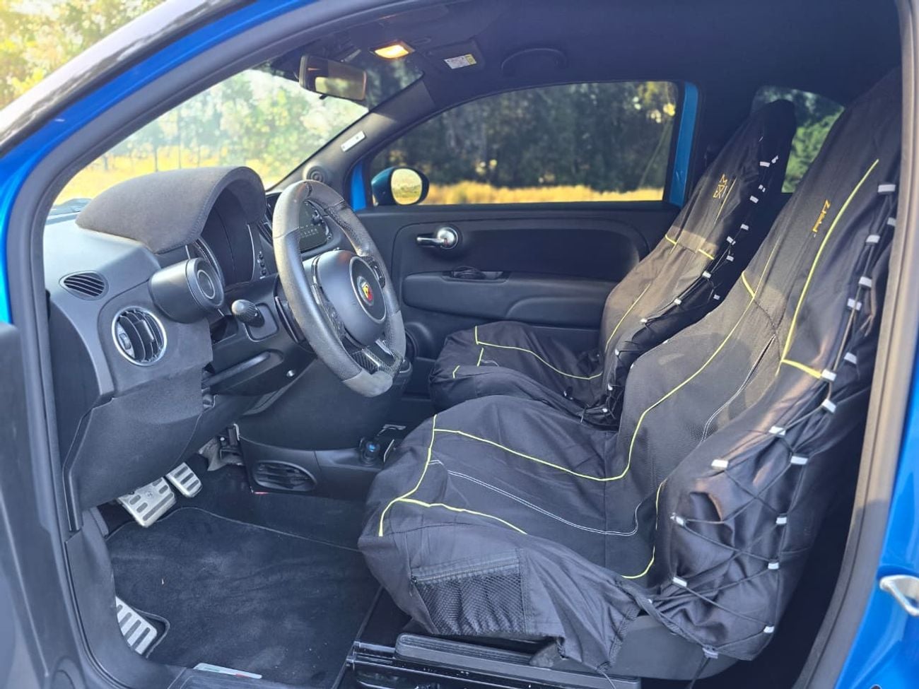 Fiat 500 FIAT 695 ABARTH 2023 GCC // UNDER WARRANTY // SERVICE CONTRACT //ORGINAL PAINT // ACCIDENT FREE // 2