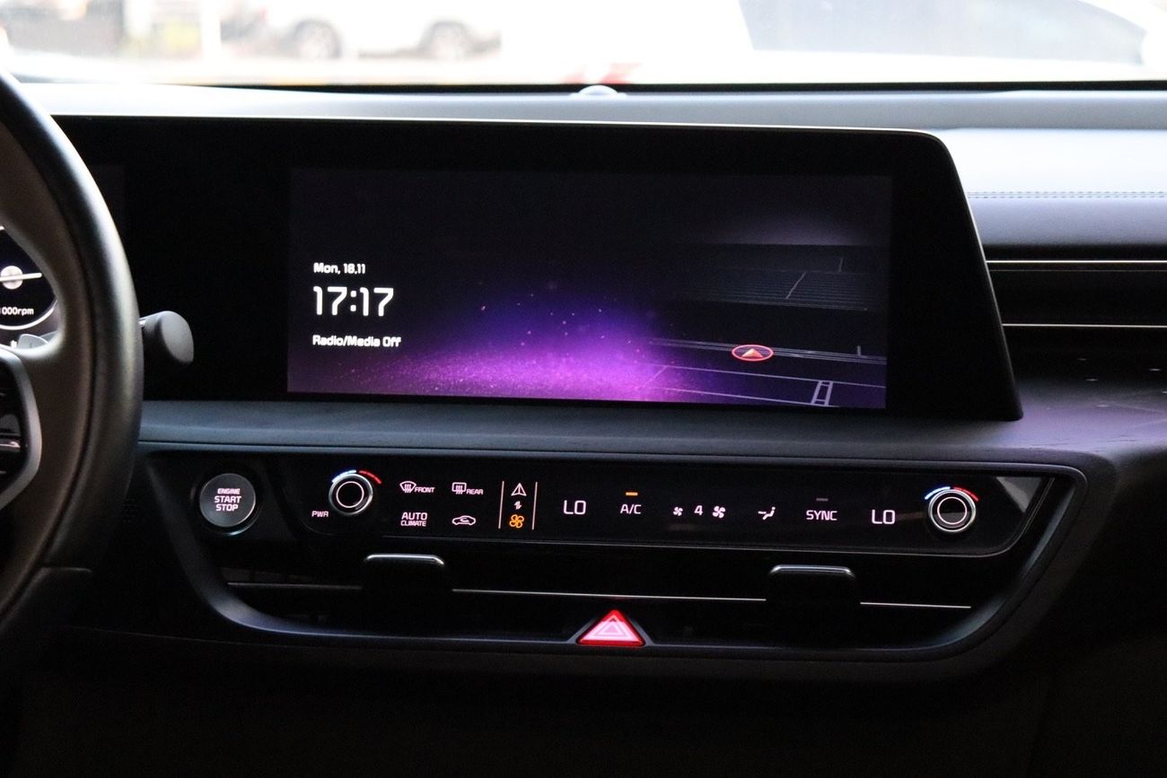 Kia K8 GDI LX 3.5L KIA K8 Full Option/ GCC / 2022 / Under Warranty