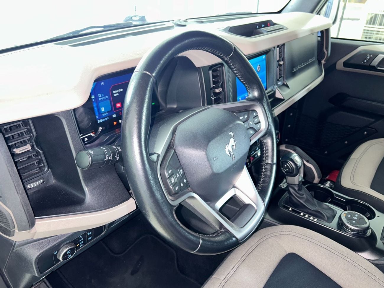 Ford Bronco Big Bend 2.3L (5 Seater) B4D2221 / AL TAYER MOTORS / AL QOUZ SHOWROOM