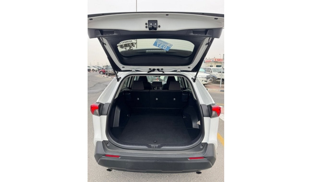 Toyota RAV4 LE 2019 KEY START 4x4 CANADA SPEC