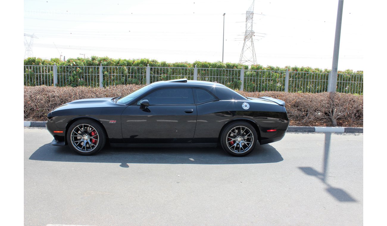 Dodge Challenger 2016/ SRT/ 6.4 / 392/ GCC/ Full service history warranty to 2021 from Trading Enterprises