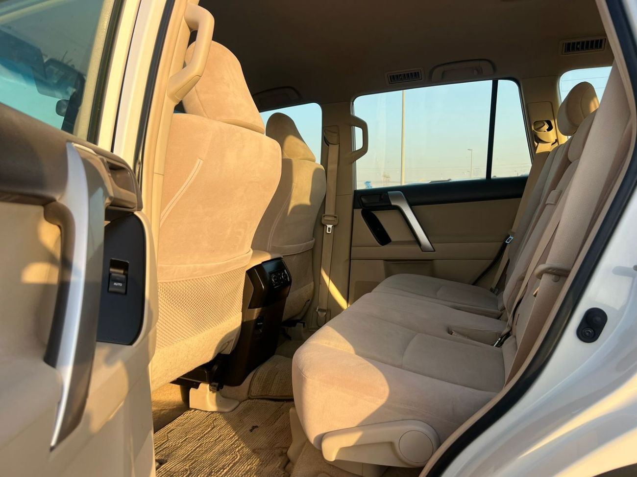 تويوتا برادو 2023  Toyota Prado TX 2.7L V4- AWD 4x4 - GCC - No Accedent - 2key - Rear CAM