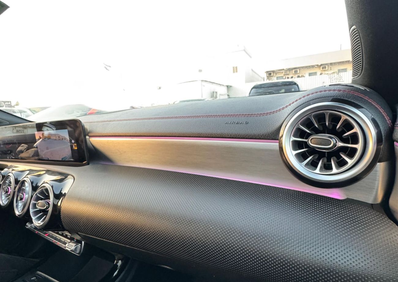 Mercedes-Benz CLA 250