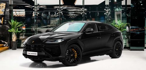 لامبورغيني اوروس 4.0L V-8 Twin-Turbocharged Engine + eMotor