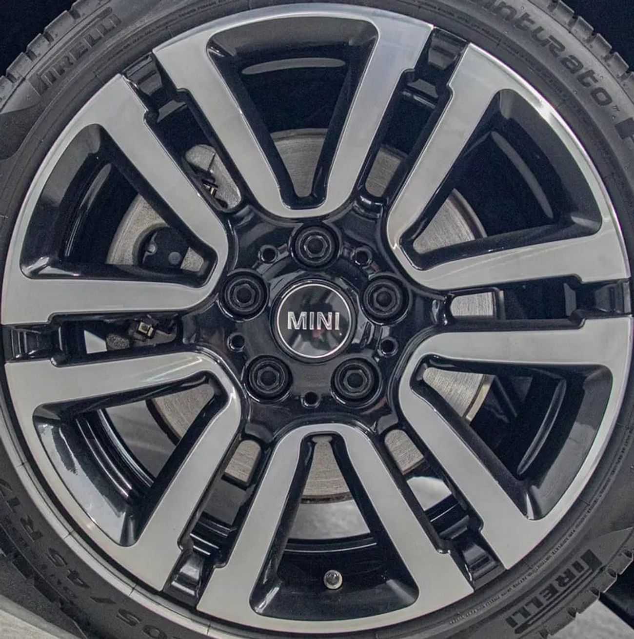 ميني كوبر S 2.0L (4 Seater)