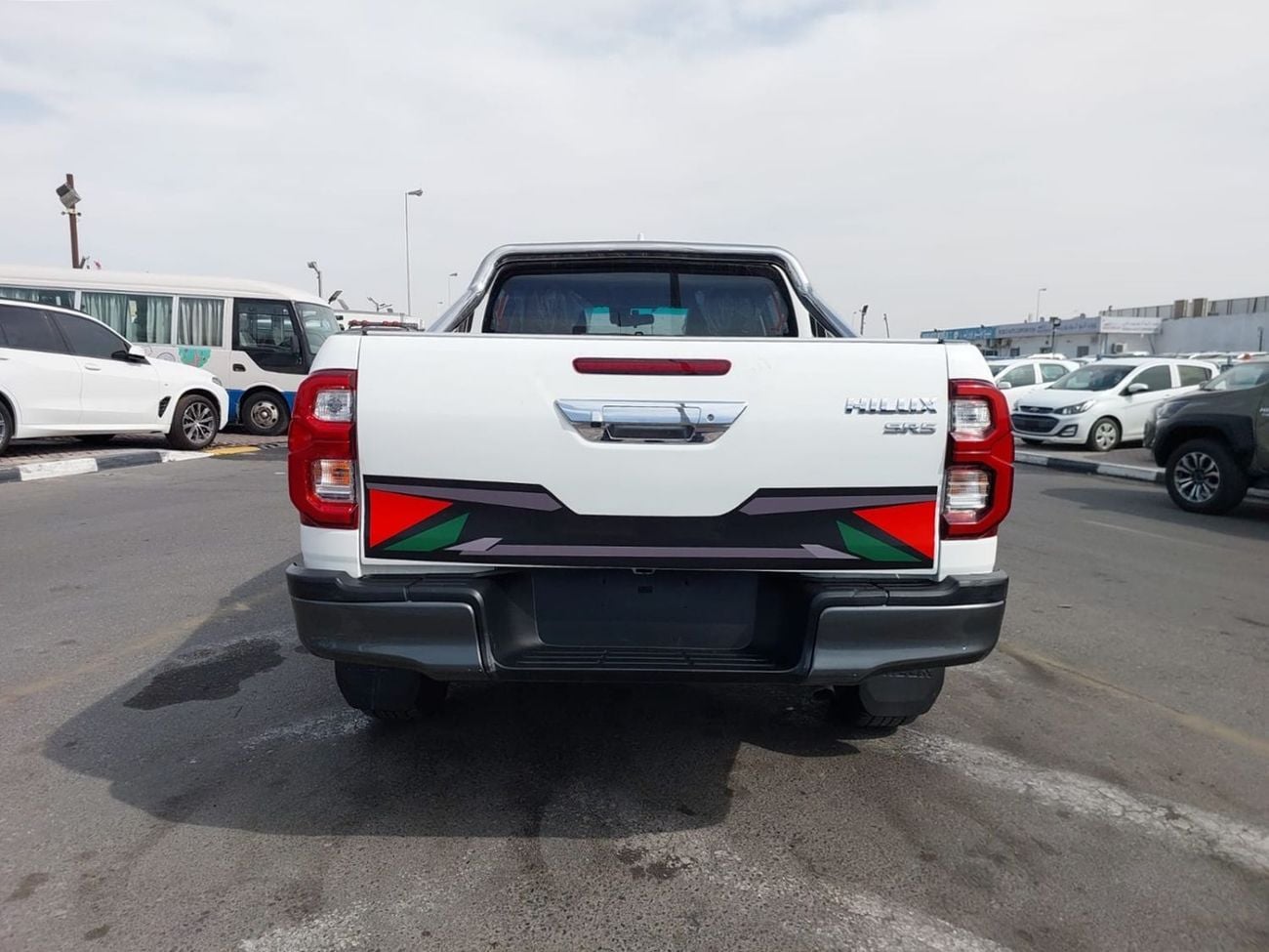 تويوتا هيلوكس GR SPORT (RAMADAN OFFER) TOYOTA HILUX PICKUP RHD 2022 MODEL 2.4 L DIESEL AUTOMATIC(PM70393)
