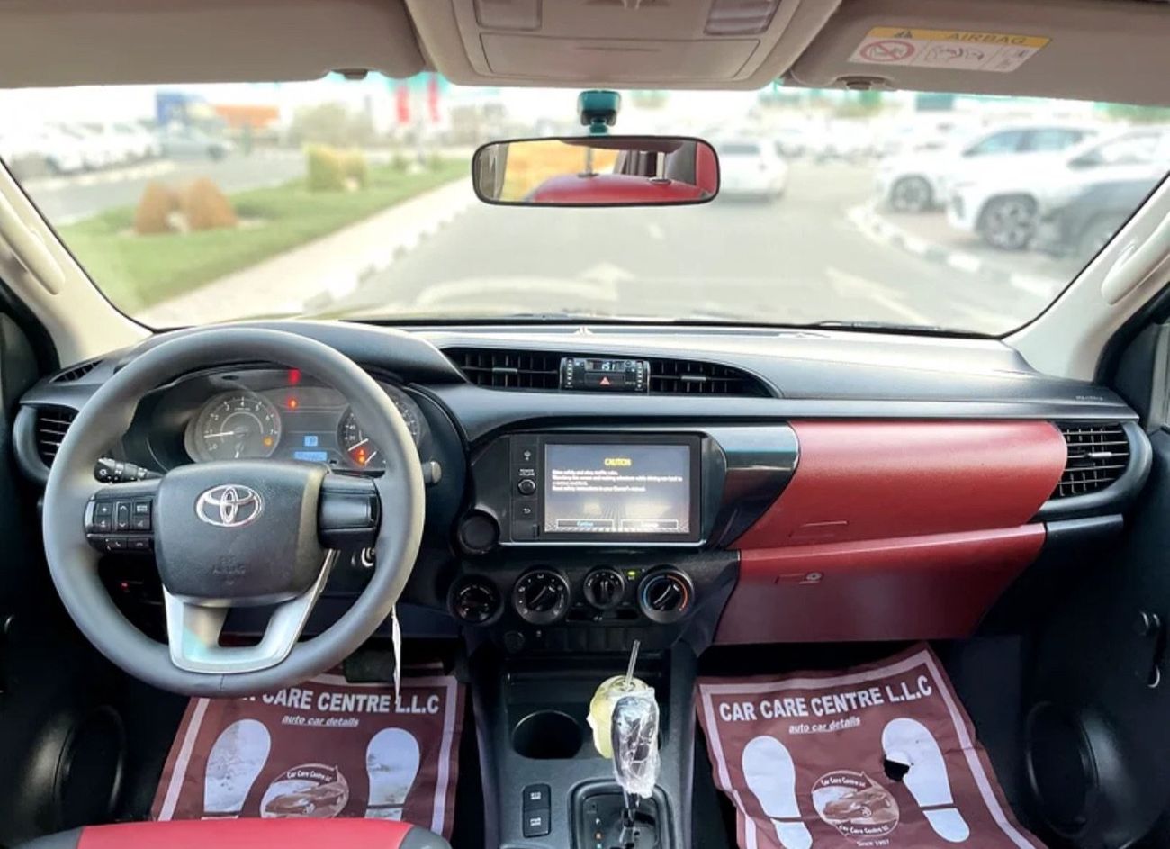 Toyota Hilux 2021 2.7 ENGINE 4 CYLINDER BLACK COLOR INSIDE BLACK AND RED GCC SPECS VERY GOOD CONDITION