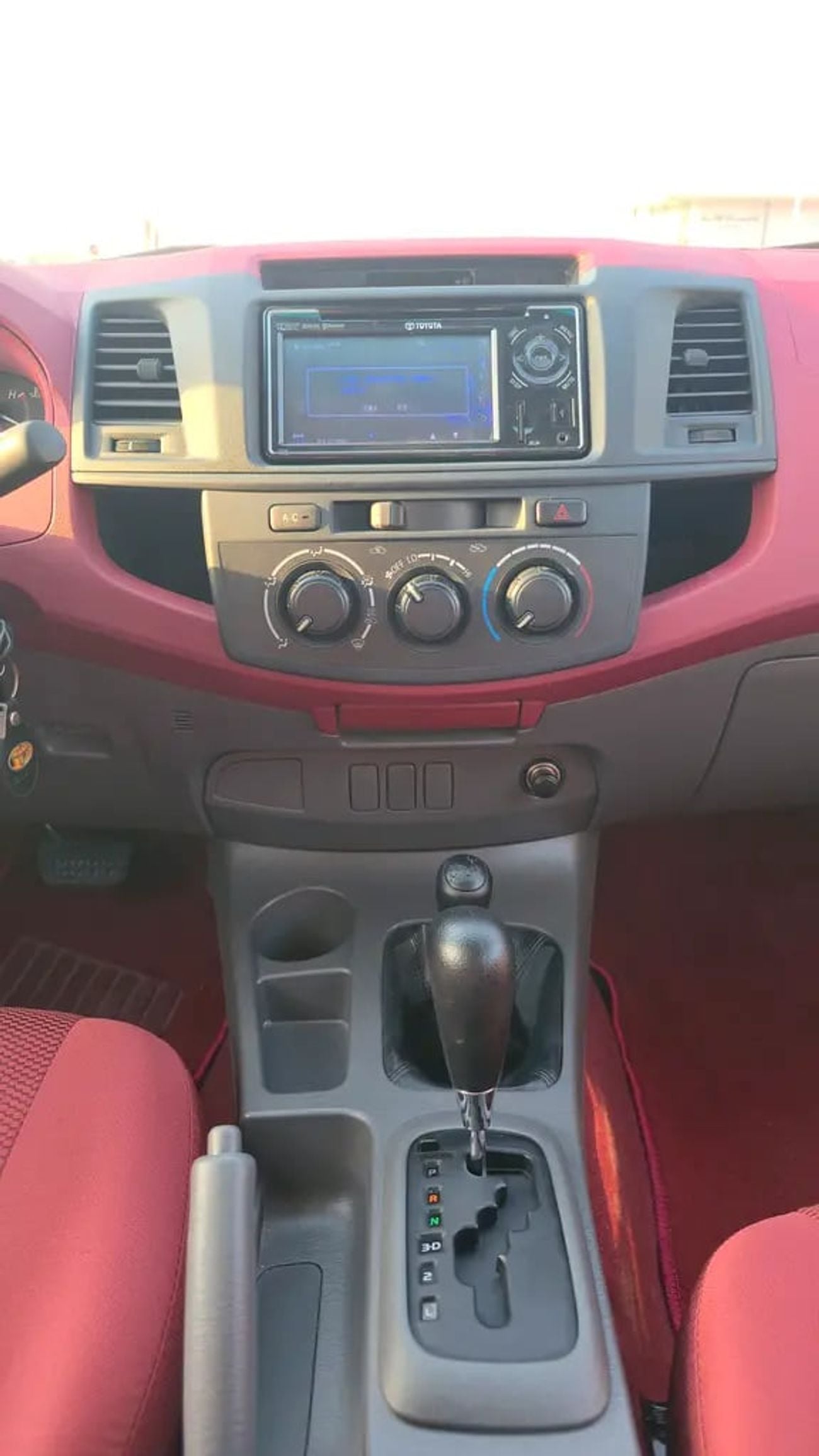 تويوتا هيلوكس GL | GCC Specs | Well Maintained