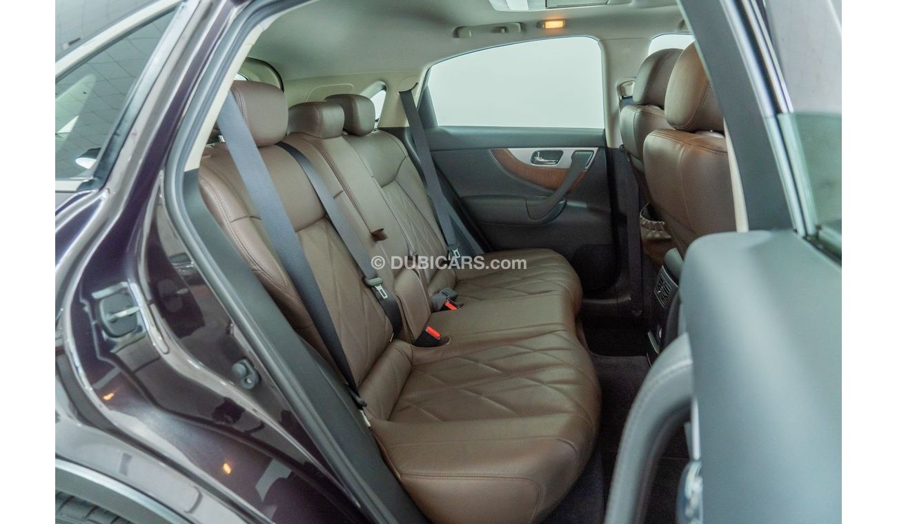 Infiniti QX70 2016 Infiniti QX70S 5.0L V8 Full Option / Full-Service History