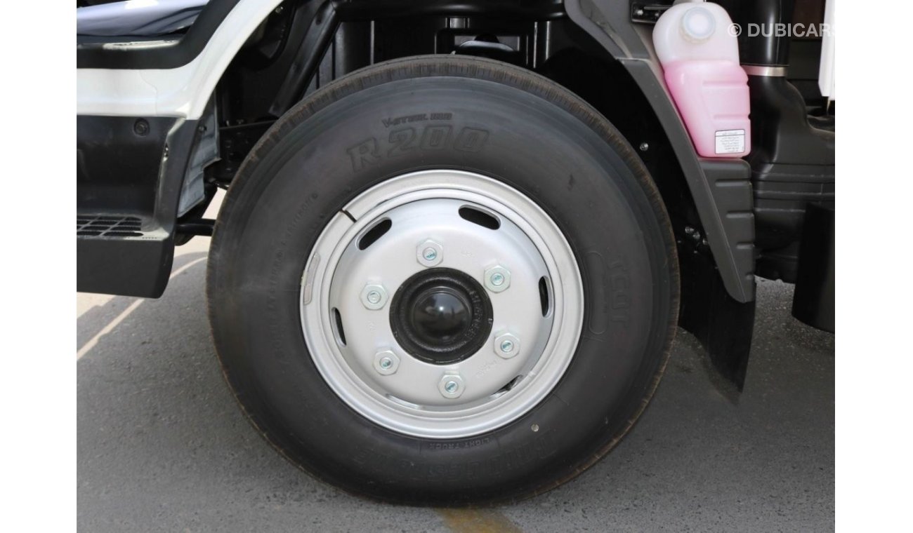 Mitsubishi Fuso Canter PRICE REDUCED 2021 | CANTER - ORIGINAL JAPAN MANUFACTURED 4.2D CAPACITY - GCC SPECS - EXPORT ONLY