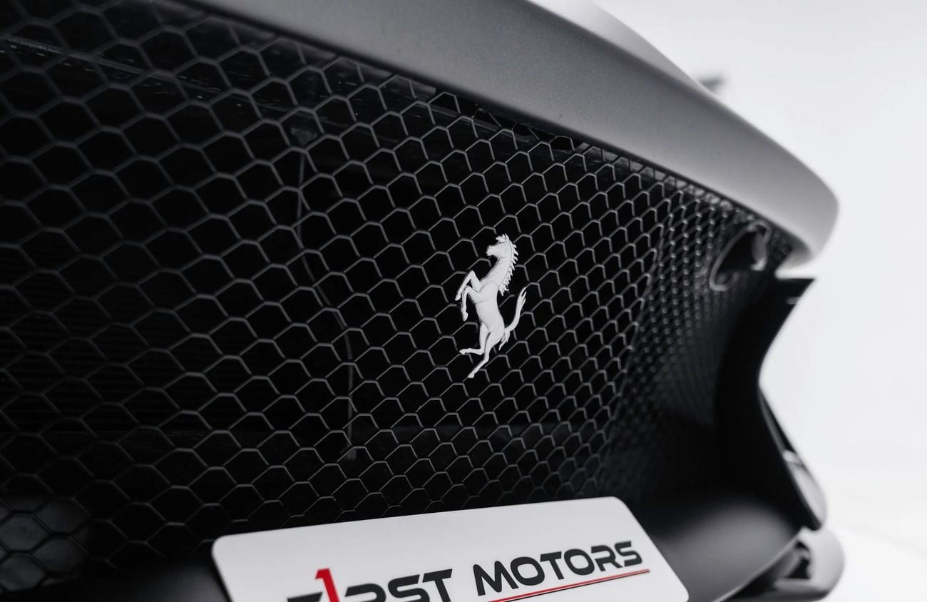 فيراري 812 كومبيتيزون 6.5L V12 Naturally Aspirated Engine