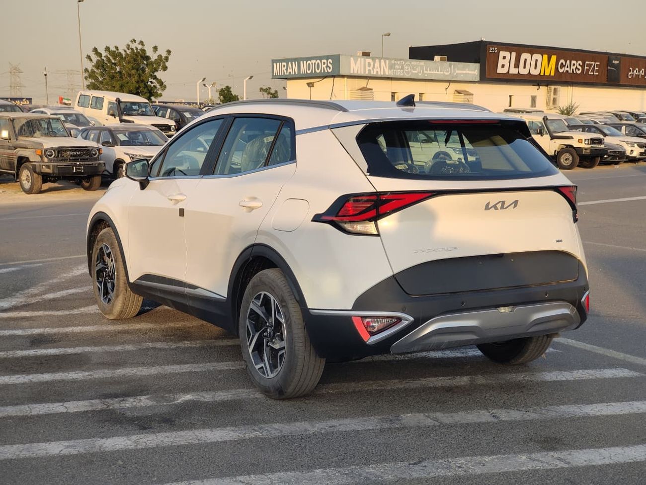 كيا سبورتيج KIA - SPORTAGE 2.0 RVC(4WD)