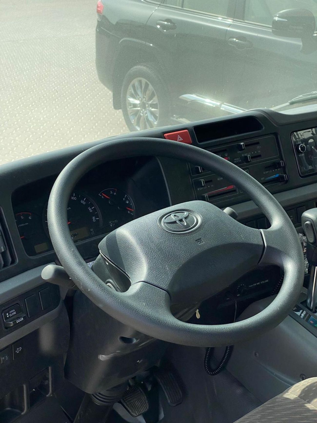 Toyota Coaster NEW TOYOTA COASTER 2.8L DIESEL A/T 23 SEATERS FULL OPTIONS MODEL 2025