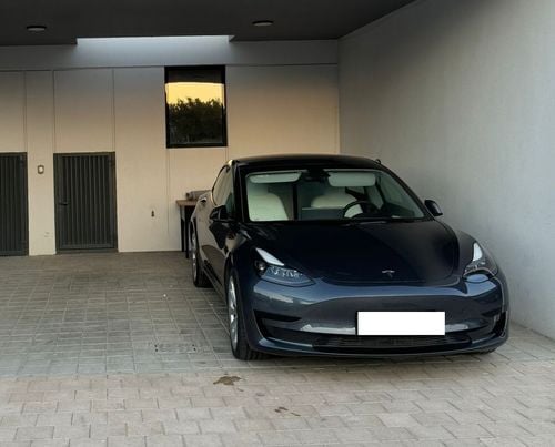 Tesla Model 3 STANDARD RANGE