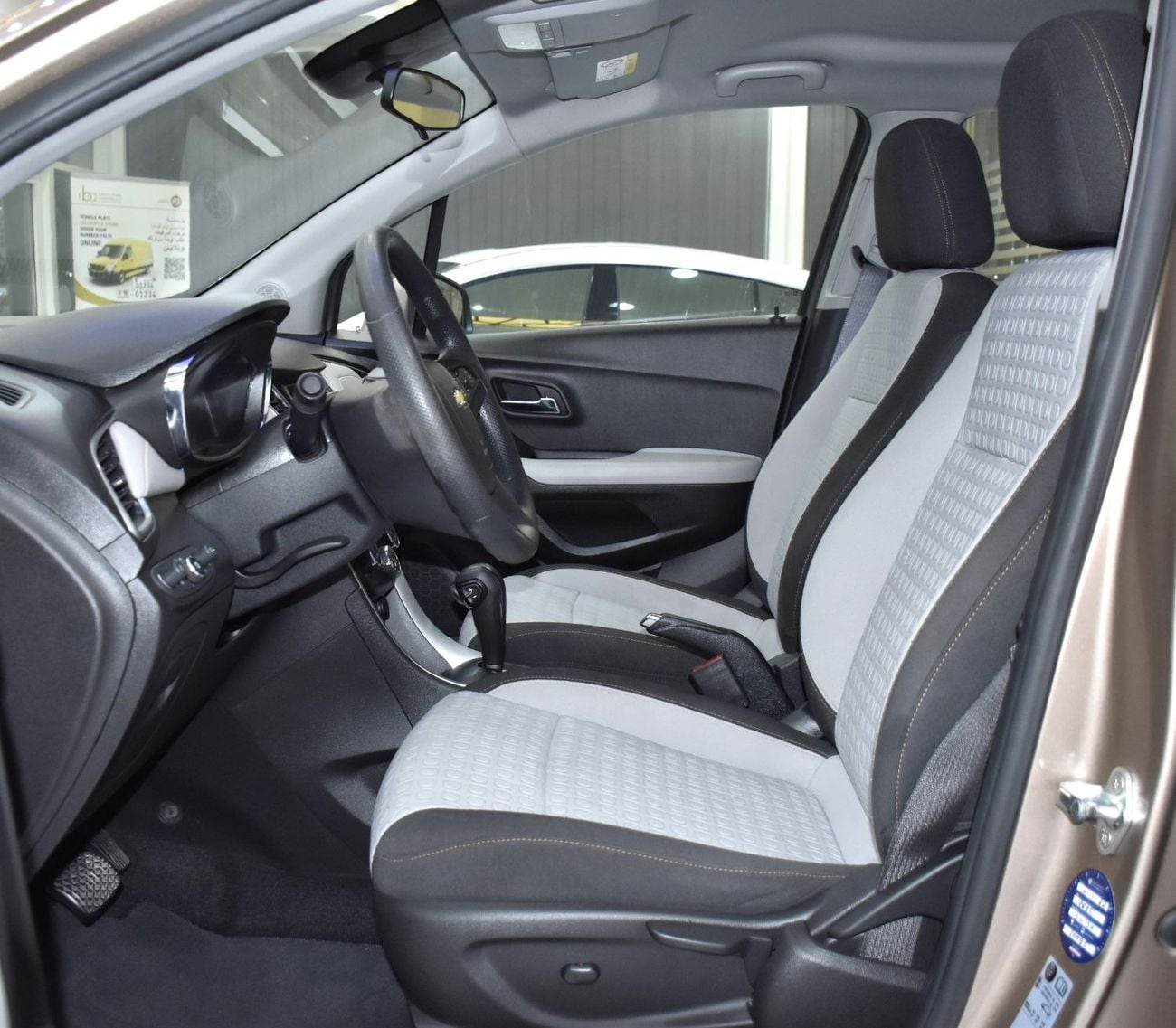 شيفروليه تراكس EXCELLENT DEAL for our Chevrolet Trax LT ( 2019 Model ) in Brown / Beige Color GCC Specs