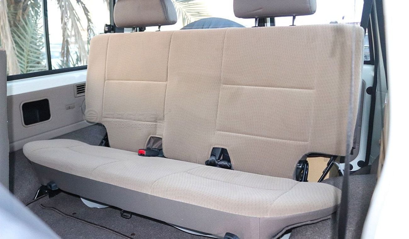 Toyota Land Cruiser 70 LC71 SWB