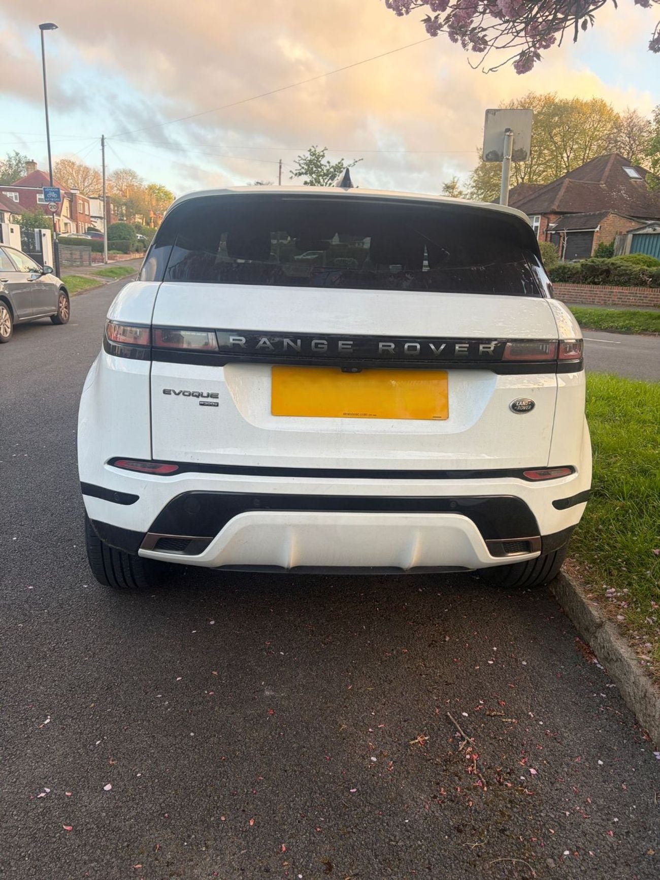 لاند روفر رانج روفر إيفوك -