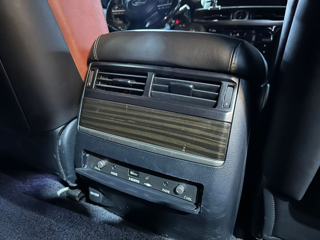 Lexus LX 570 Sport Platinum 5.7L