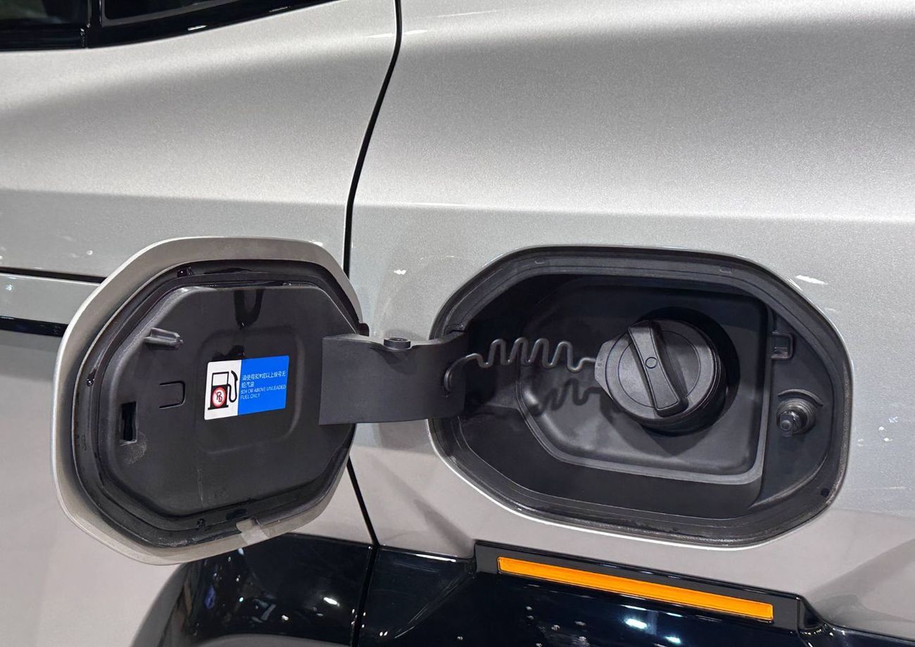 BYD Leopard 8 Smart and Brave Flagship Edition (7 Seats)