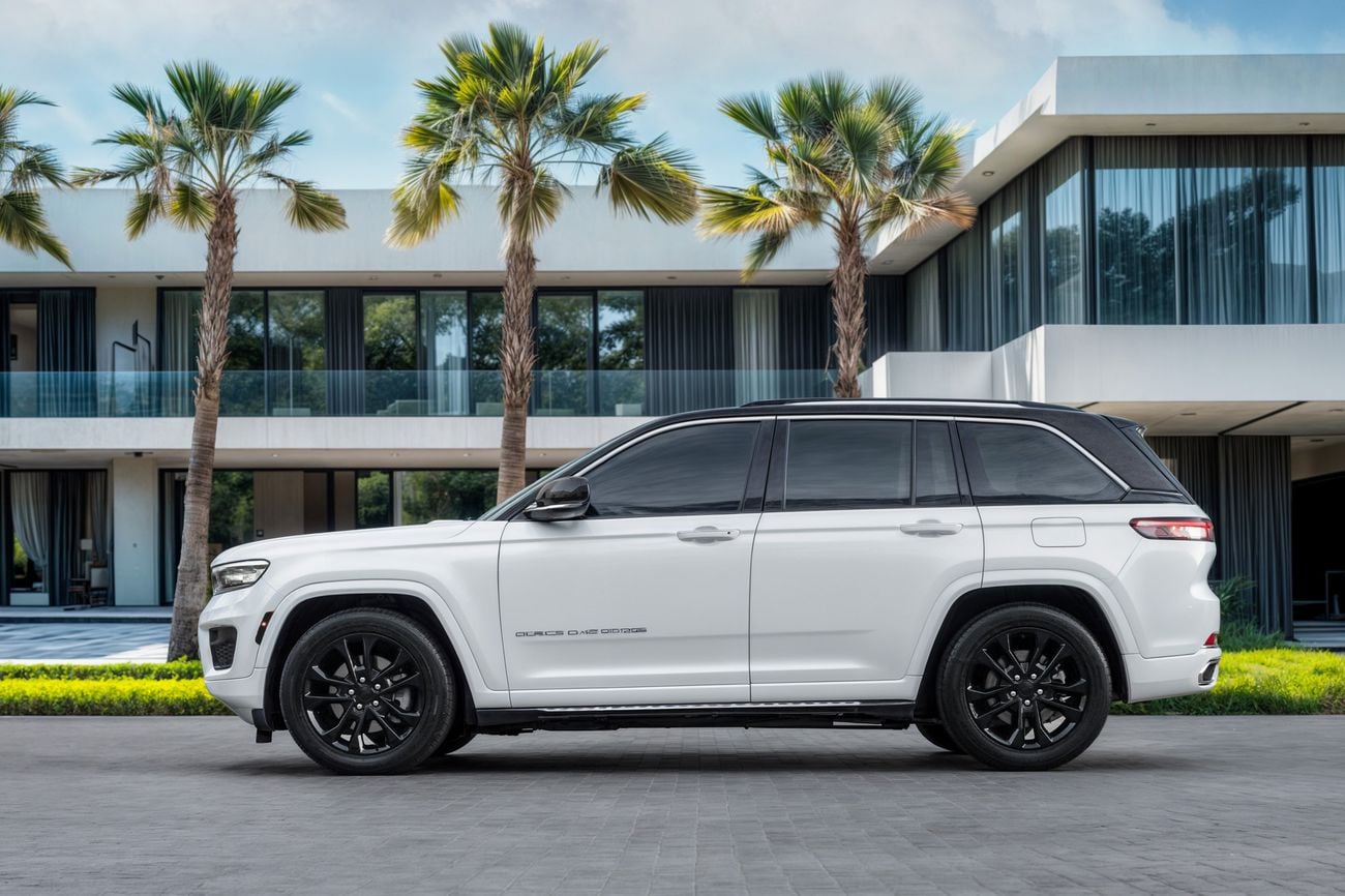 جيب جراند شيروكي Grand Cherokee Overland | 3,134 P.M | 0% Downpayment | Perfect Condition!