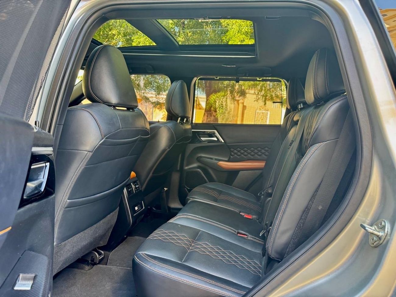 ميتسوبيشي آوتلاندر Mitsubishi Outlander 2023 TOP OF RANGE NO:1 Limited Edition GCC Spec.