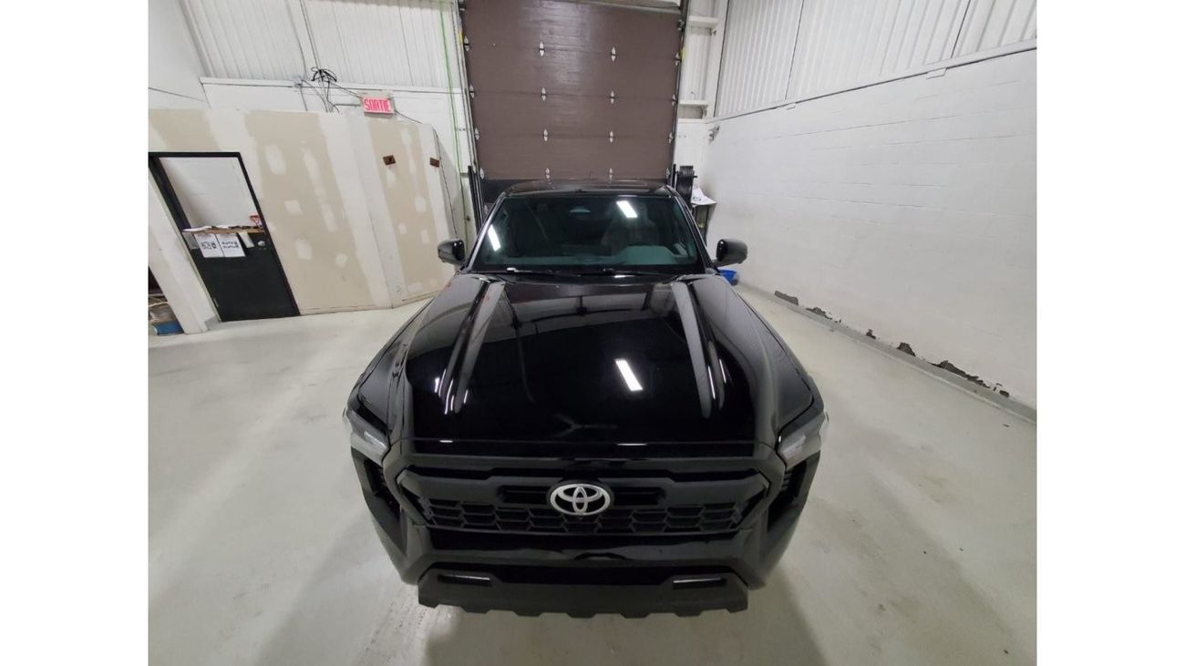 Toyota Tacoma TOYOTA TACOMA TRD SPORT PREMIUM 2024 PETROL canadian spec