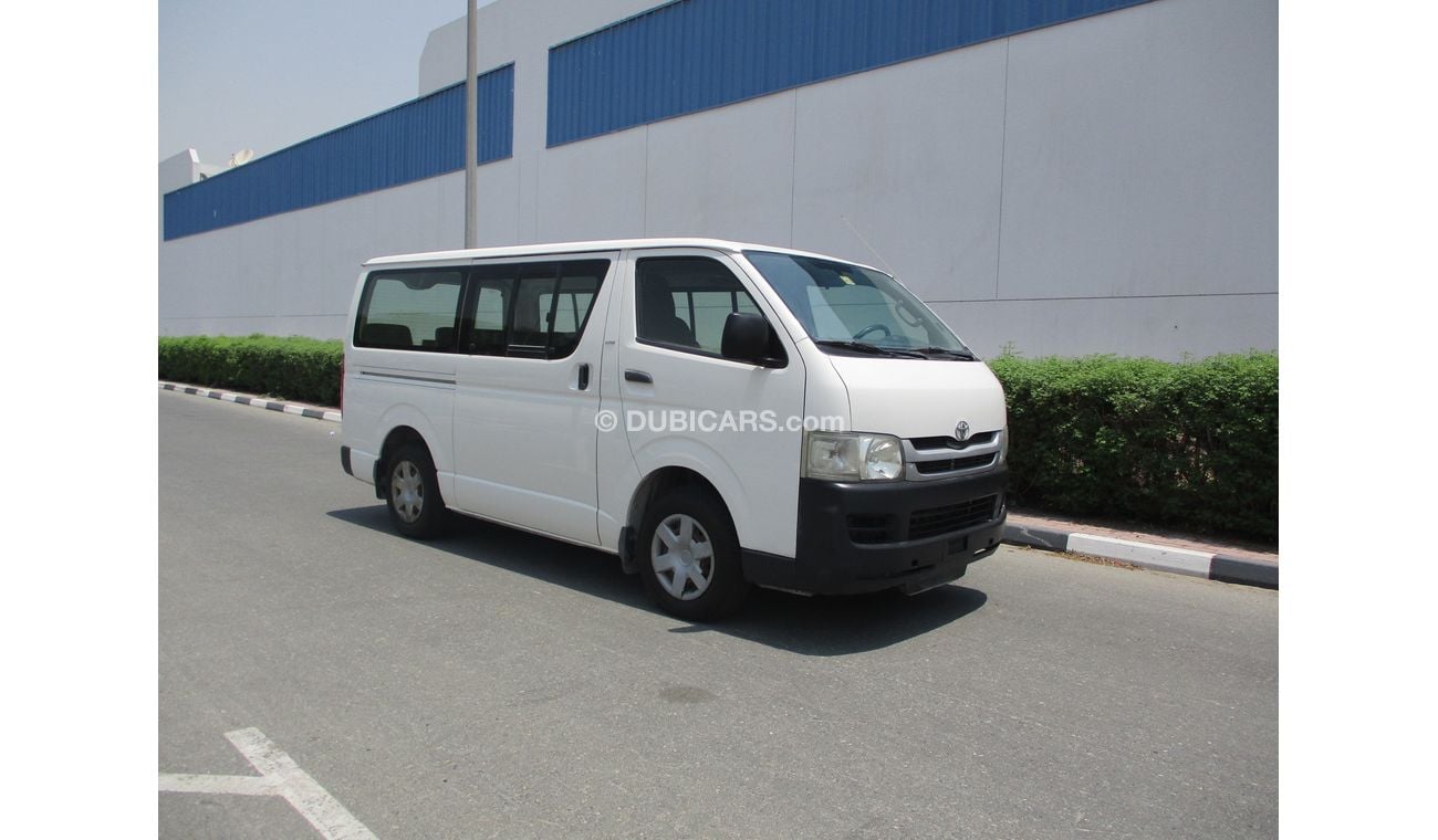 Toyota Hiace 14 passenger 2013 gulf space