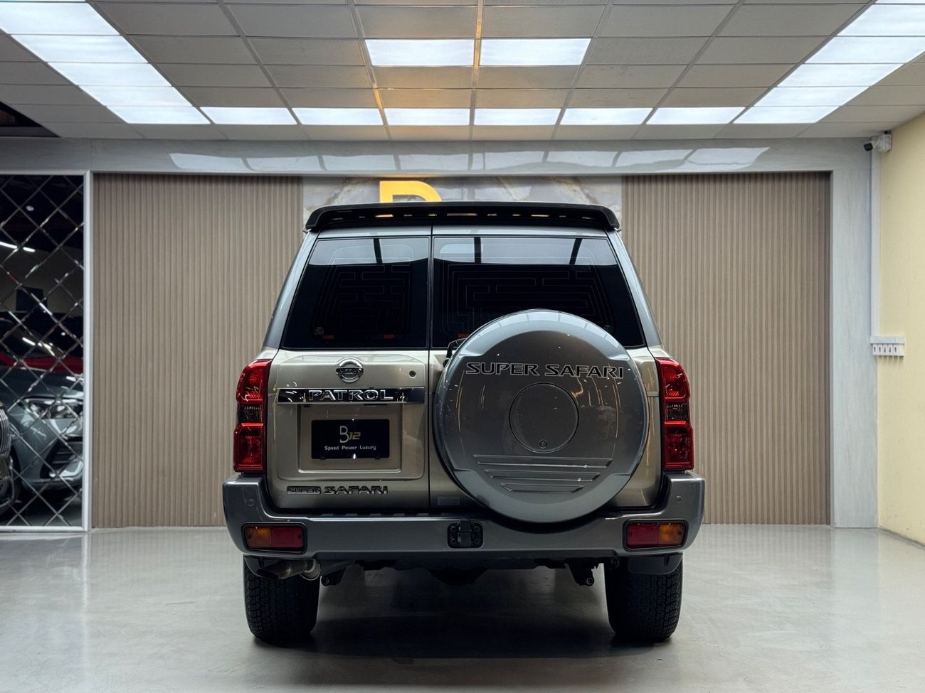 Nissan Patrol Super Safari