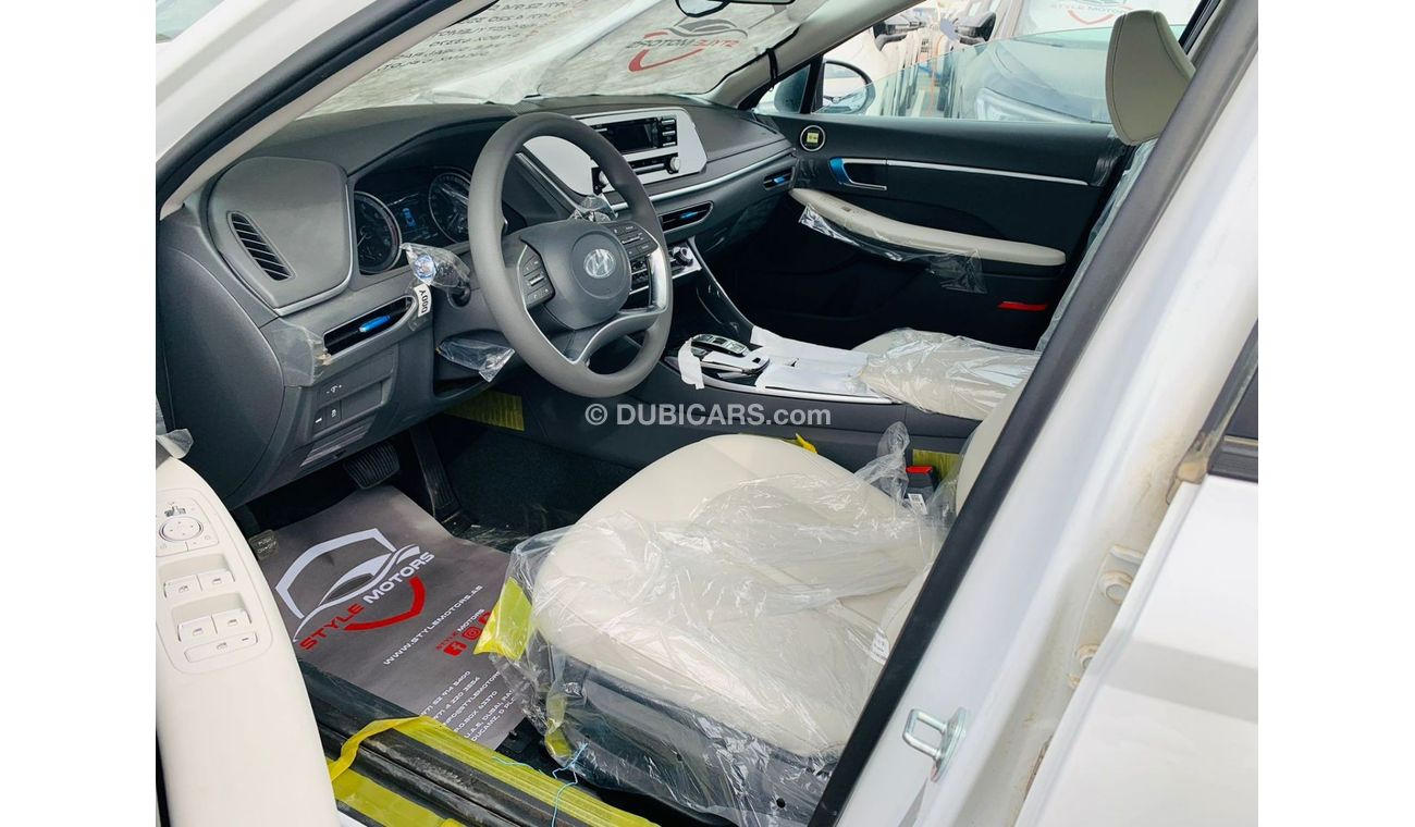 Hyundai Sonata BRAND NEW HUNDAI SONATA WHITE COLOR DUAL A/C WITH LEATHER SEATS BEIGE INTERRIOR AVAILABLE IN DIFFREN