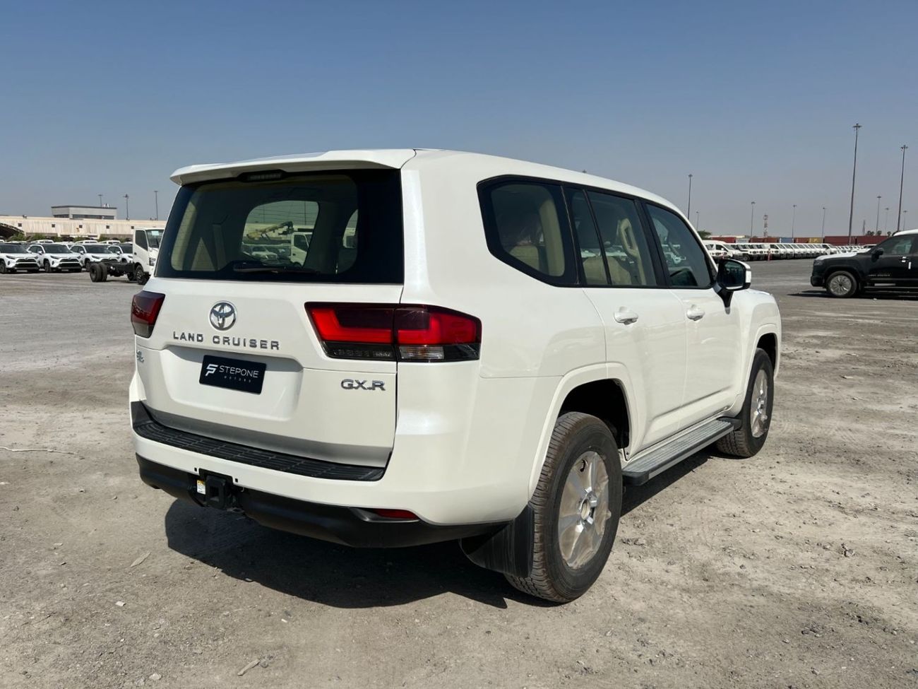 تويوتا لاند كروزر LC300 3.5 TT GXR-G