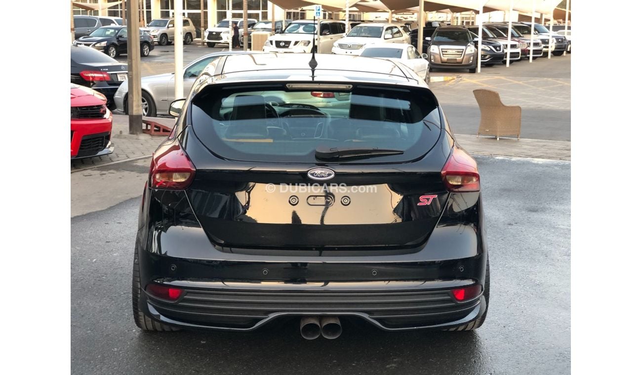 Ford Focus FORD FOCUS ST MODEL 2017 GCC car perfect condition full option panoramic roof leather seats