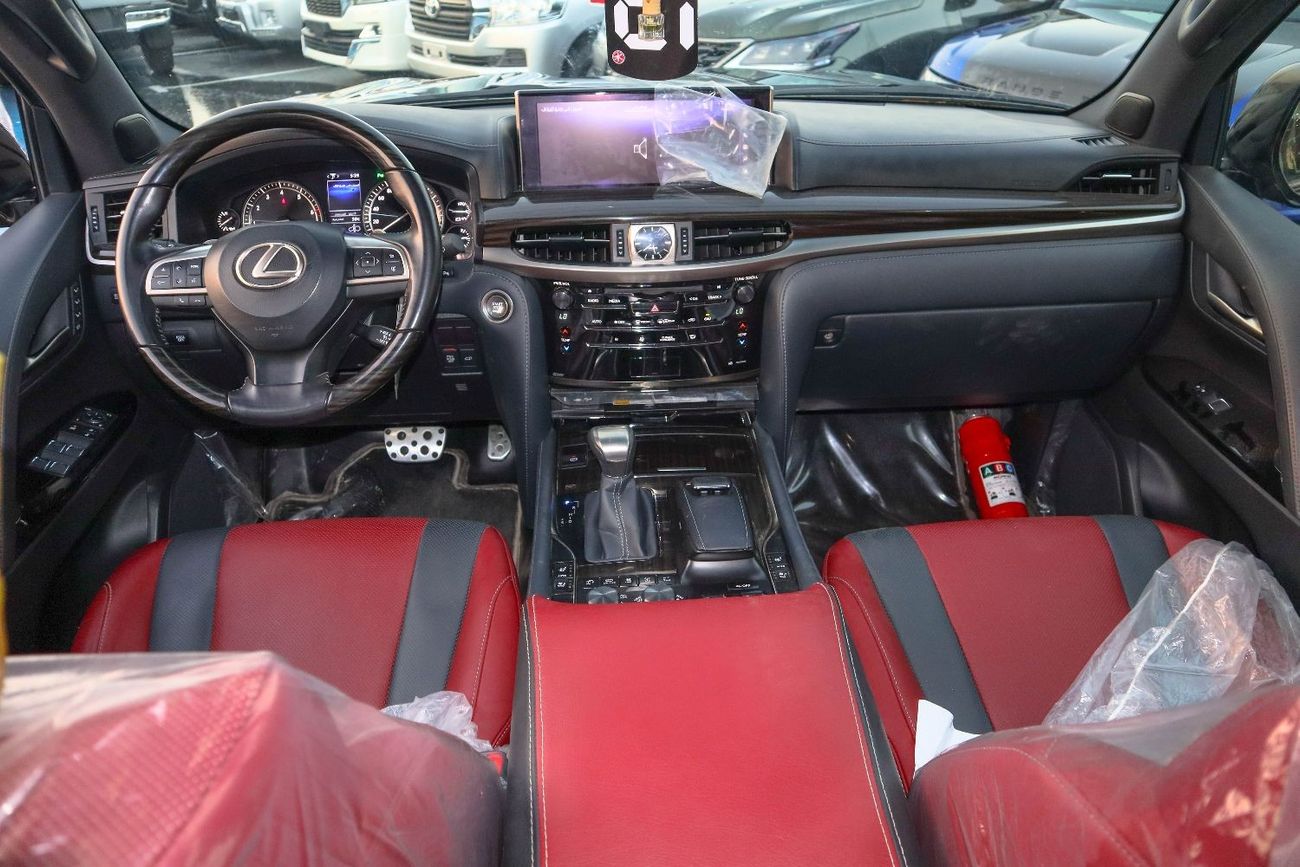 Lexus LX 570 Signature