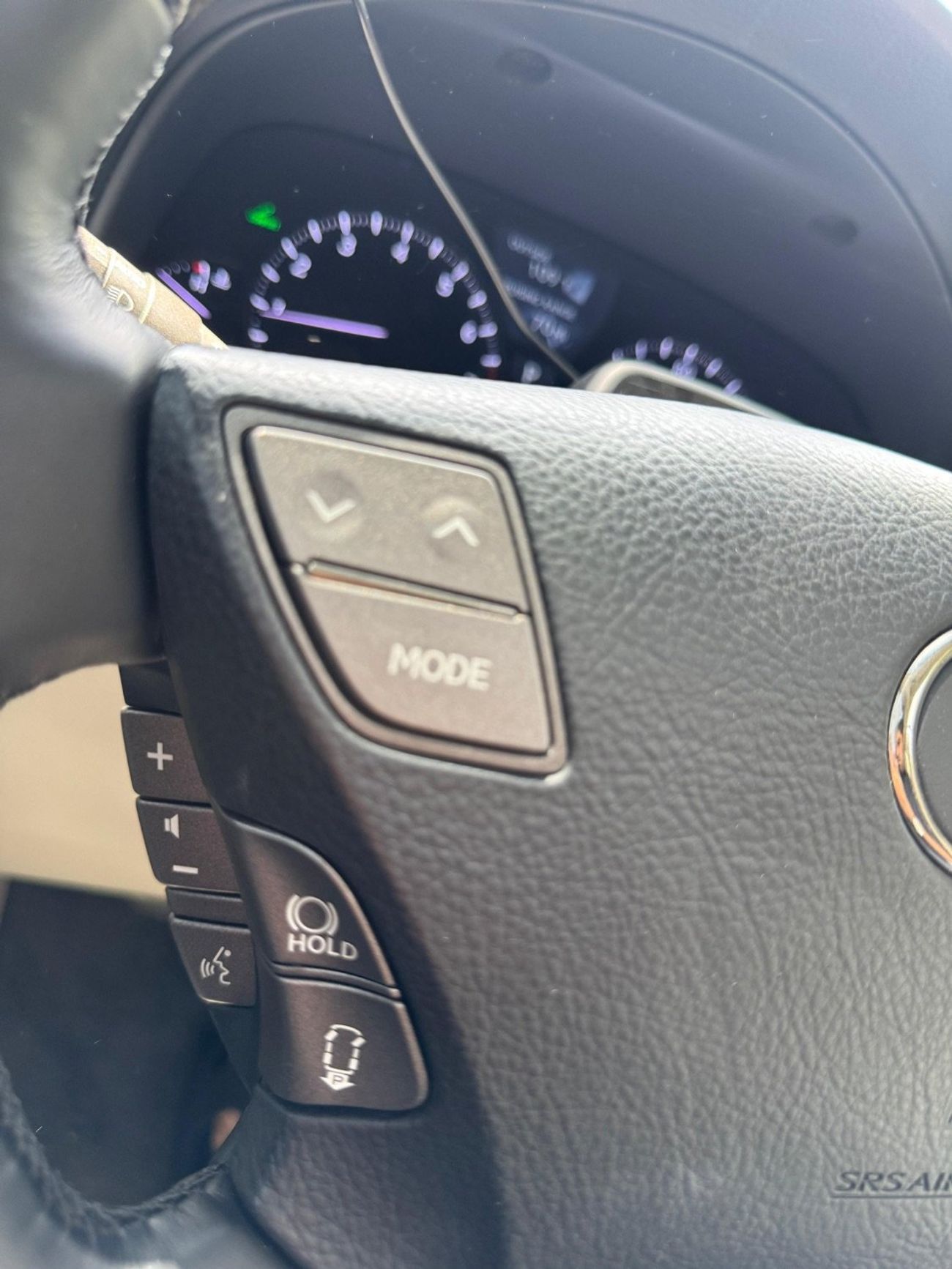 لكزس LS 460 L Titanium 4.6L