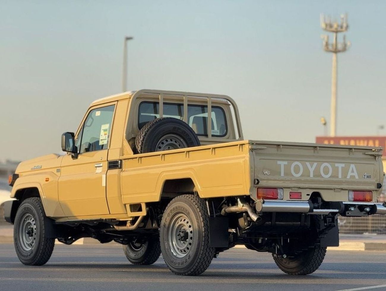 Toyota Land Cruiser Pick Up EXPORT ONLY - LC 79 STD 4WD V6