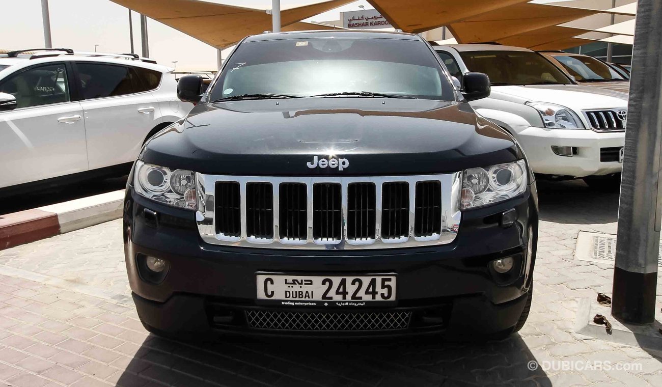 Jeep Grand Cherokee Laredo