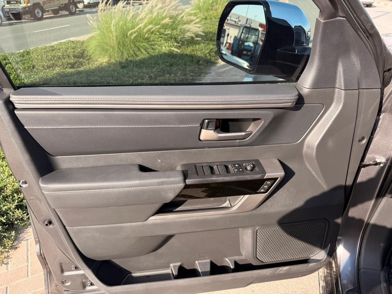 Toyota Tundra Limited edition// panoramic, 360 camera// full option 2025