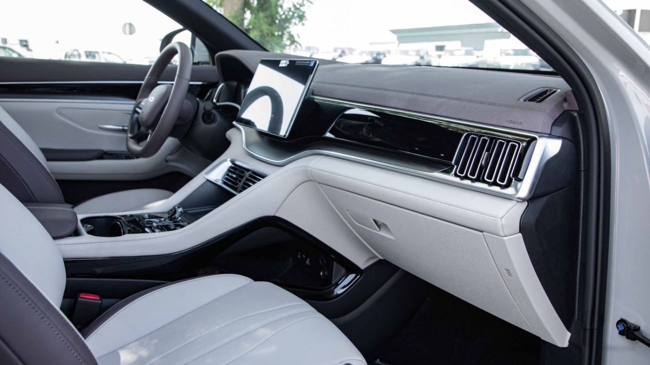 بي واي دي سونغ بلس 1.5L AT HYBRID DM-i 112KM Premium Edition | 2025 | For Local Registration +10%