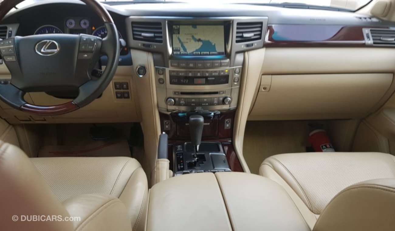 Lexus LX570 2010 Model Full options clean car Gulf Specs