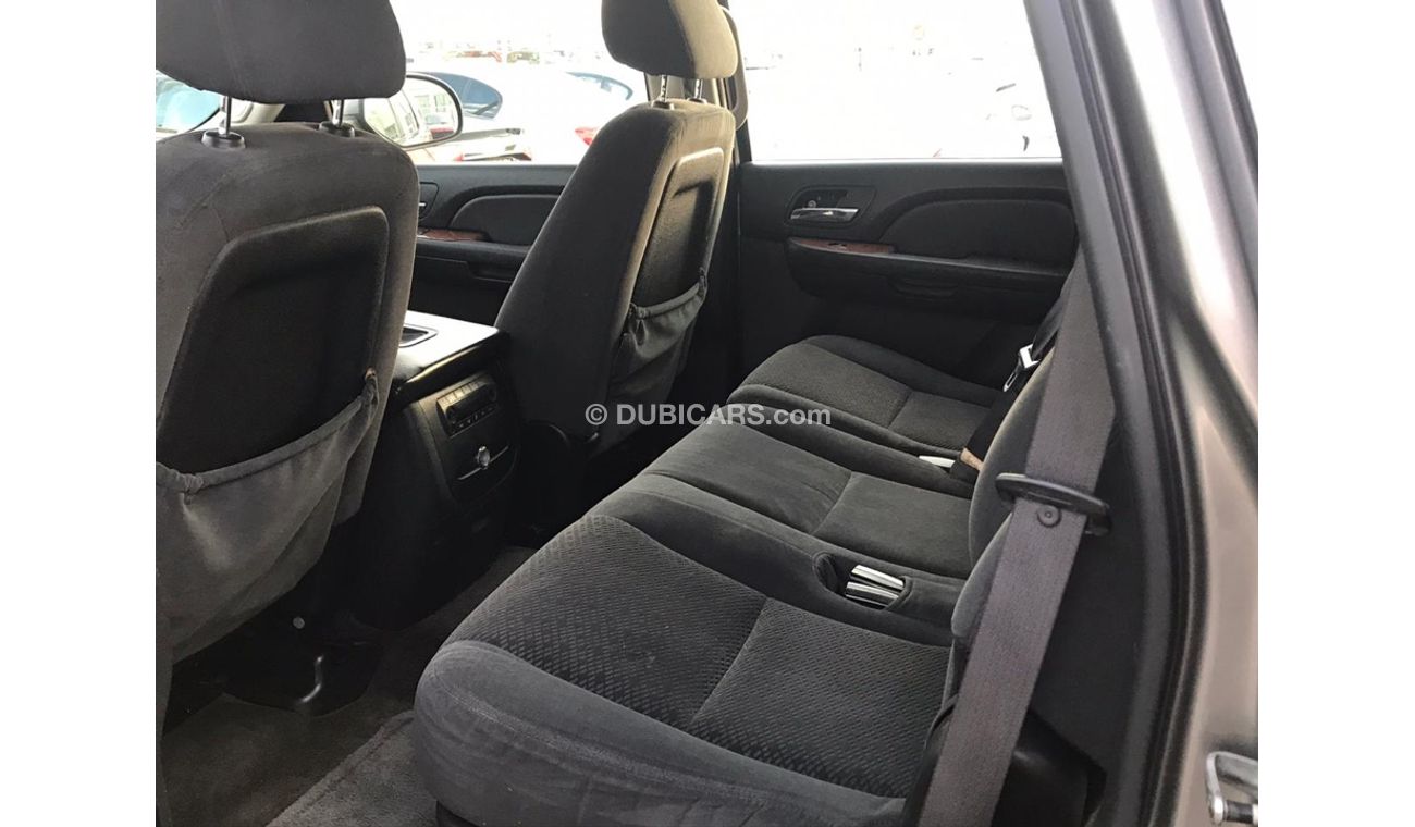 جي أم سي يوكون جيمس يوكن موديل 2007 خليجي  السياره حاله ممتازه  من الداخل والخارج الموتر مسرفس بالكامل