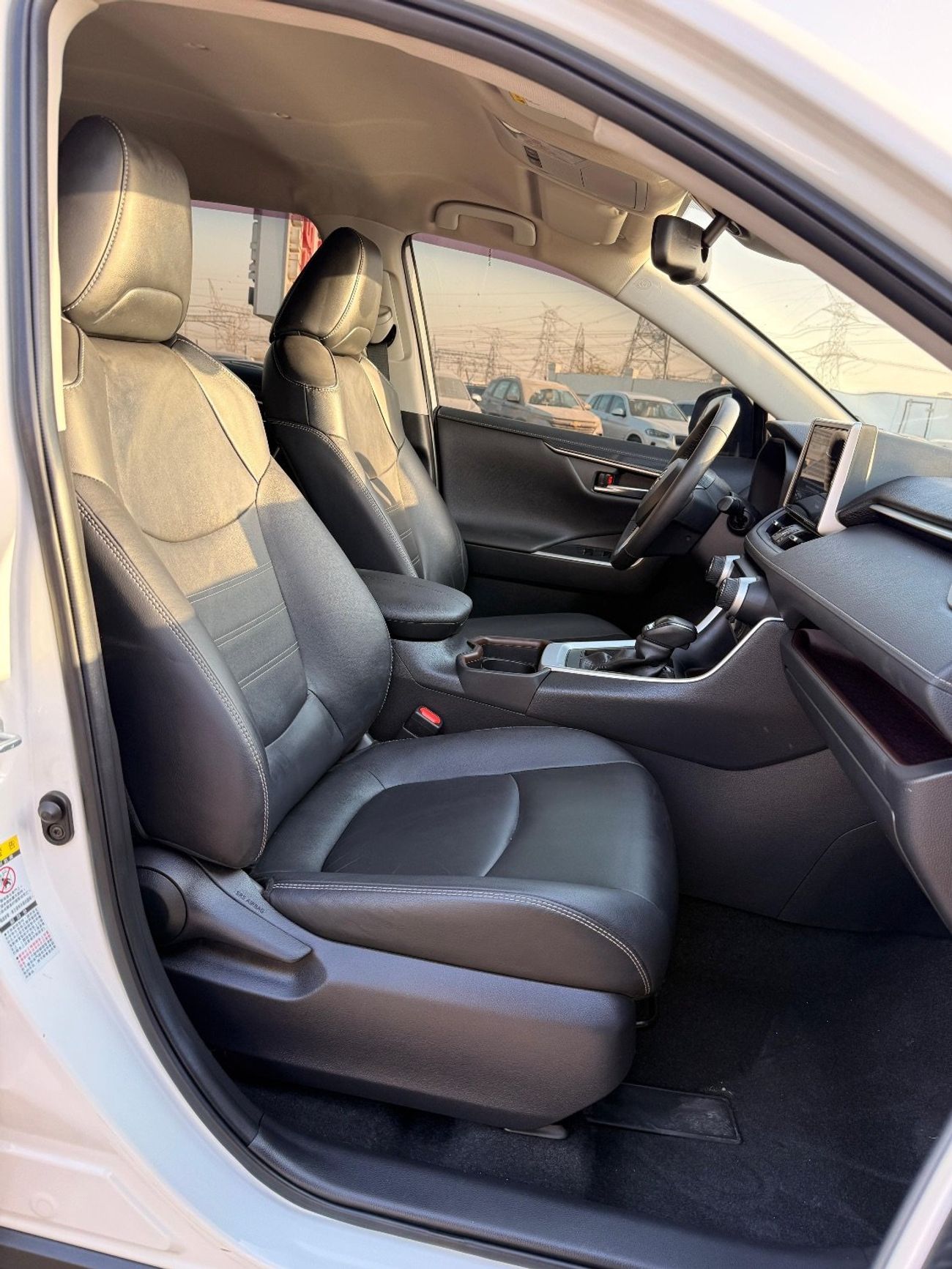 Toyota RAV4 Full Option 360 camera Japanese 2.0 L