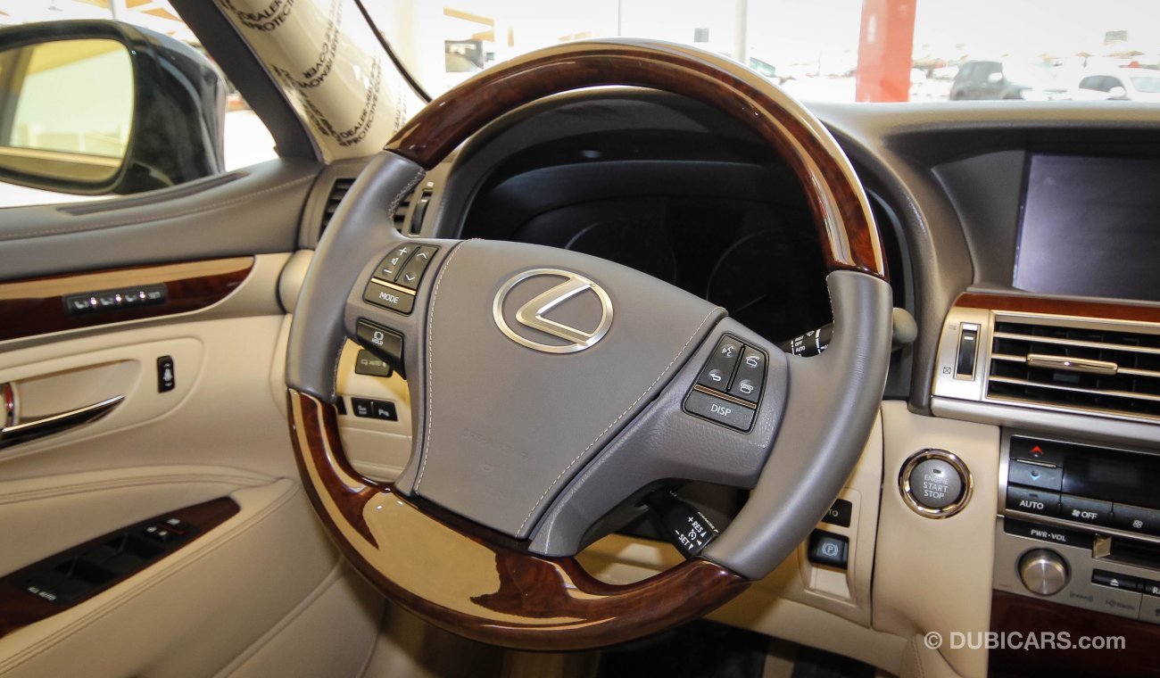 Lexus LS460