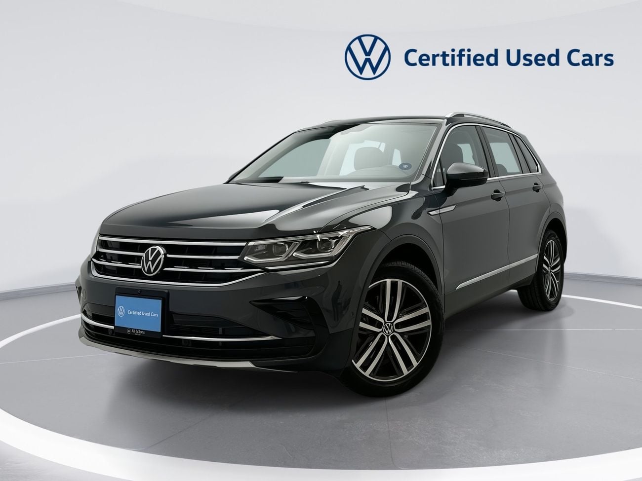 Volkswagen Tiguan Tiguan Elegance 2.0L (Ref#43379) / WAS 139,900 - NOW 127,900