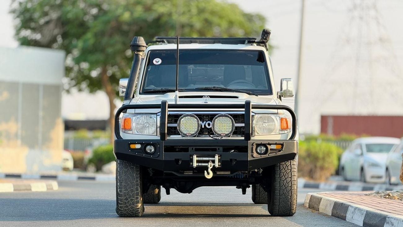 Toyota Land Cruiser Pick Up FULLY OFF-ROAD MODIFIED | DOUBE CABIN | MANUAL TRANSMISSION | SIDE AWNING CAMPING TENT | 4.5L | LHD