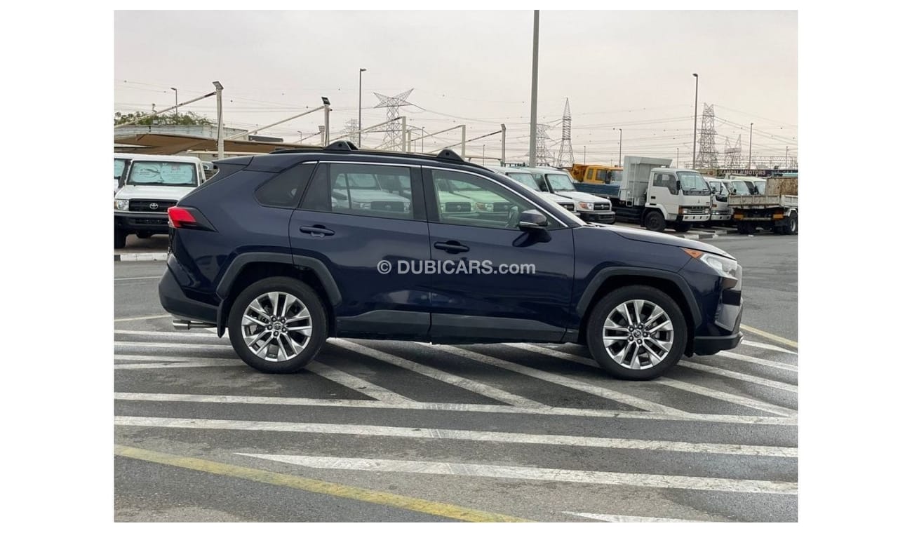 Toyota RAV4 *Offer*2019 Toyota Rav4 XLE Premium 4x4 Active Radar & Full Option / EXPORT ONLY