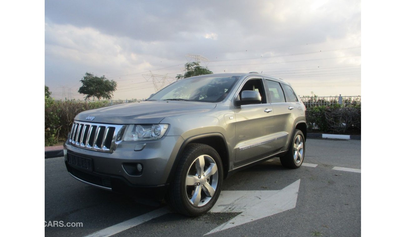 Jeep Grand Cherokee Jeep Grand Cherokee 2012 V8 HEMI gulf ,full services ,accident free