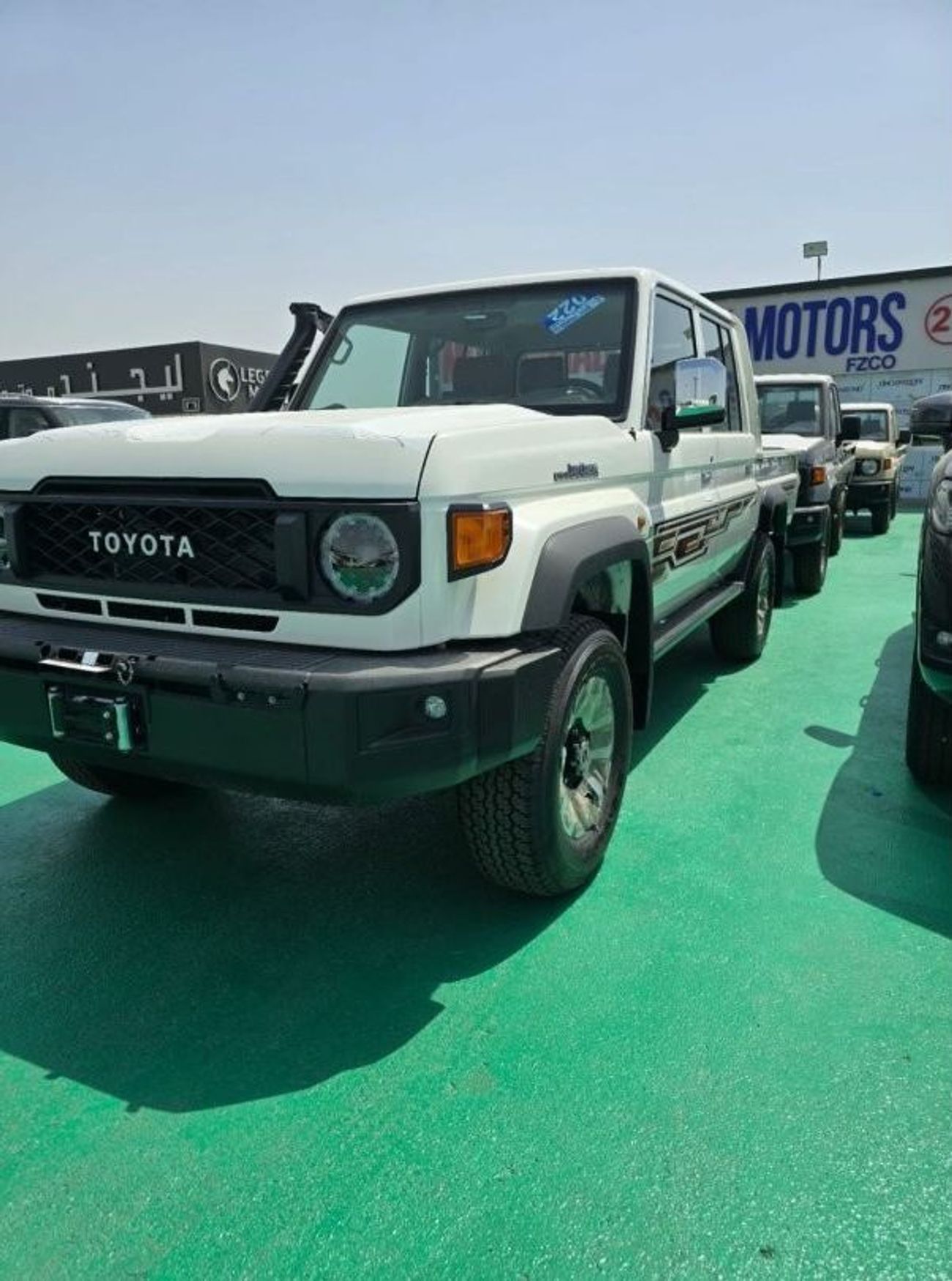 Toyota Land Cruiser Pick Up Std 4.0L Double Cab Utility AWD