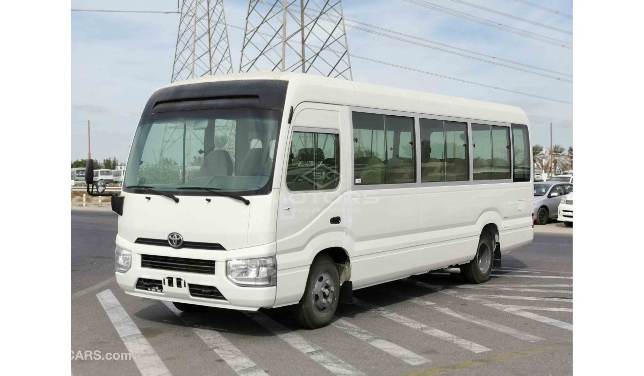 Toyota Coaster 4.2L DIESEL, 16" TYRE, 27 SEATS, KEY START, XENON HEADLIGHTS (CODE # TC04)