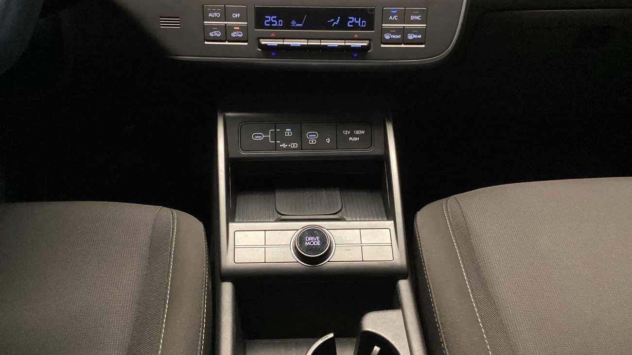 Hyundai Kona 2.0 AUTO SMART PLUS | Guaranteed Warranty | 0 Down Payment